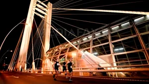 Peste 600 de participanţi au luat startul la ProSport Midnight Run - GALERIE FOTO