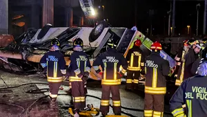 Patru români au murit în accidentul de autocar din Veneţia