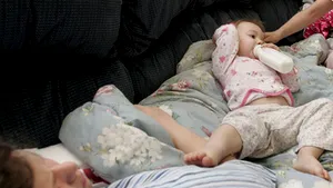 Bărbaţii care vor 10 zile de concediu plătit trebuie să participe la cursuri de 