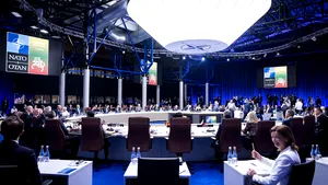 Secretarul general al NATO: „trebuie să cooperăm pentru a menţine ordinea internaţională bazată pe reguli”