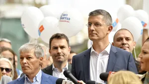 Liderii USR şi PLUS, întâlnire pentru a discuta despre fuziunea celor două formaţiuni