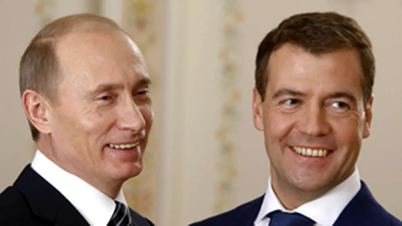 Putin a obţinut venituri mai mari decât Medvedev în 2008
