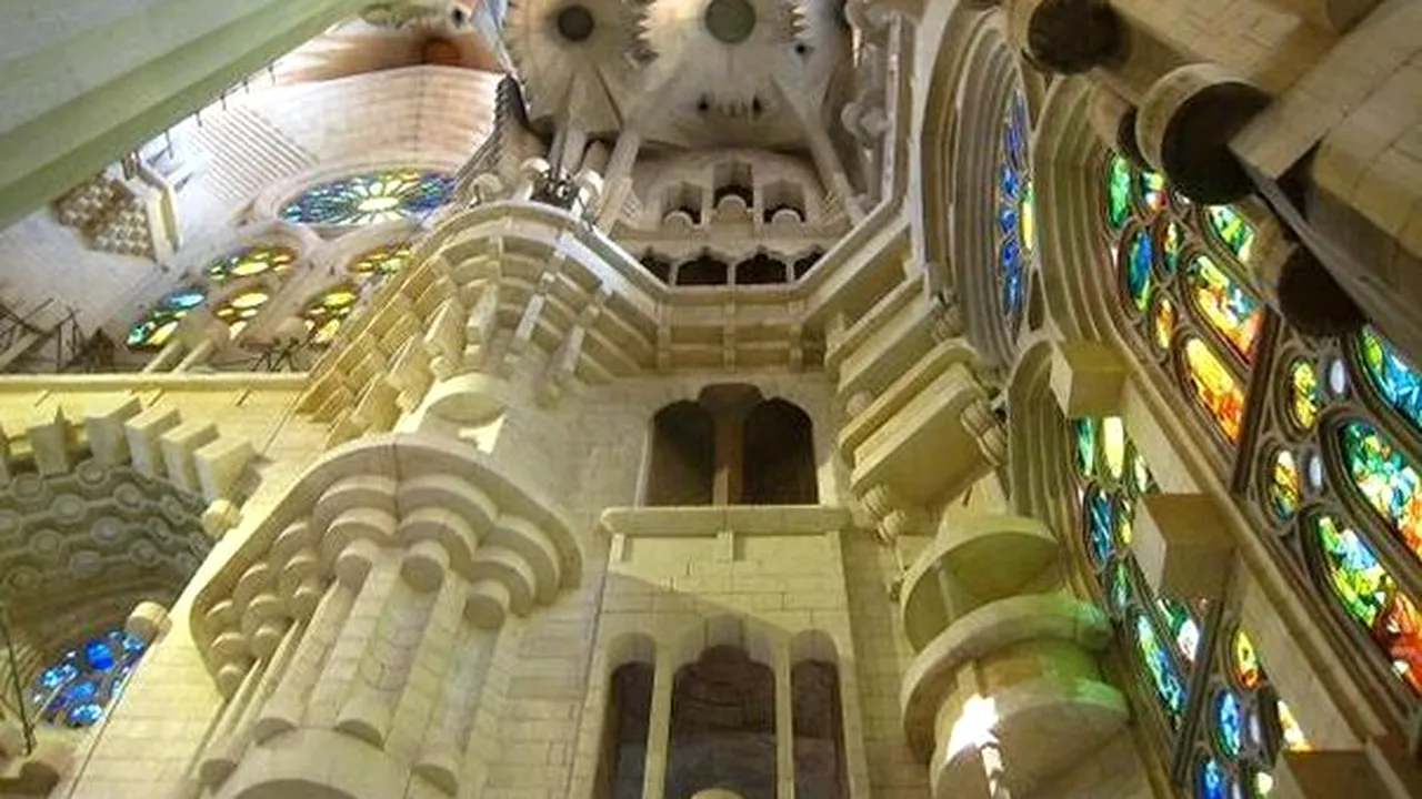 Sagrada Familia, cea mai înaltă catedrală din Europa. Când va fi finalizată complet construcţia - FOTO, VIDEO