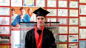 Elev român, admis la Oxford, la specializarea