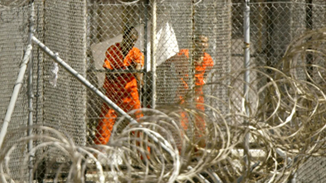 SUA nu vor transfera noi deţinuţi de la Guantanamo către Yemen