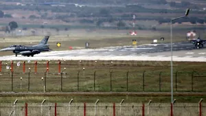 Avioane militare americane au decolat din Turcia, pentru raiduri aeriene în Siria