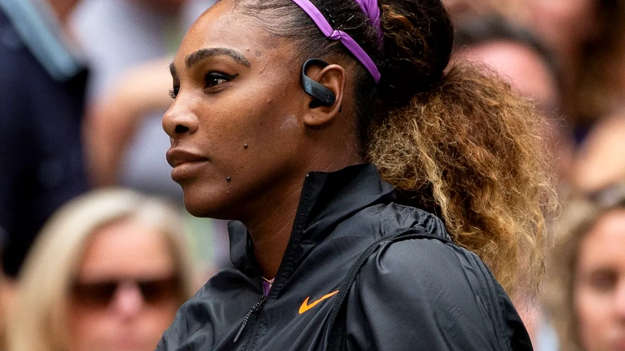 Serena Williams, nervoasă şi lipsită de fair-play după eliminarea de Australian Open. Ce a declarat după ce a ratat şansa de a egala recordul all-time deţinut de Margaret Court | VIDEO