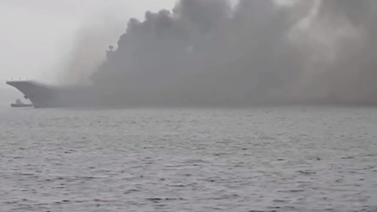 Incendiu la bordul portavionului rus Amiral Kuzneţov: Cel puţin zece persoane au fost rănite. VIDEO