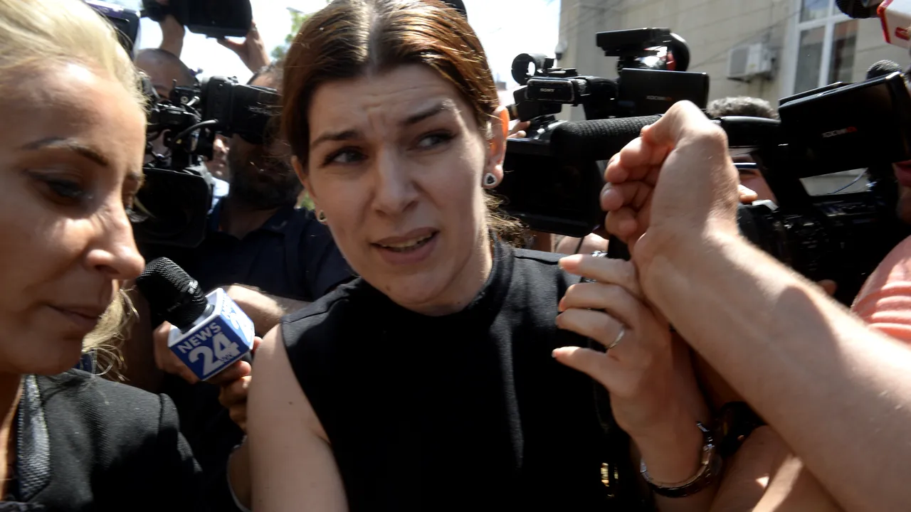 Uliana Ochinciuc, soţia lui Dan Condrea, este audiată la Direcţia Naţională Anticorupţie