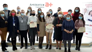 Primii 5 absolvenţi ai “Perform a+” din acest an s-au alăturat echipei Antibiotice