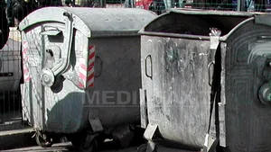 Mama care şi-a abandonat copilul lângă o pubelă din Capitală, arestată preventiv pentru 30 de zile