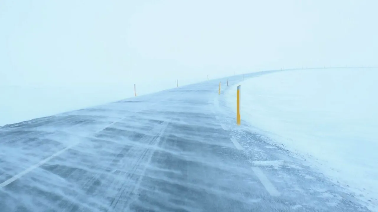 CNAIR avertizează asupra unui fenomen meteo extrem de periculos. Recomandări pentru șoferi