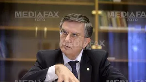 INTERVIU EXCLUSIV - Mircea Dumitru, Ministrul Educaţiei : Academia 