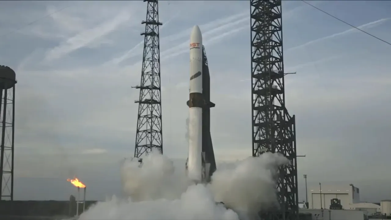 Blue Origin înregistrează prima aterizare a unui motor de rachetă New Glenn refolosit, intensificând rivalitatea cu SpaceX