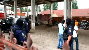 Evaziune fiscală de 30.000.000 de lei din afaceri cu fier vechi, depistată de Poliţie
