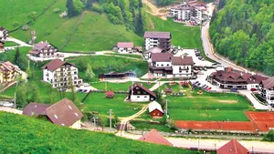 Studiu: Românii alocă cei mai mulţi bani pentru vacanţele în interiorul ţării