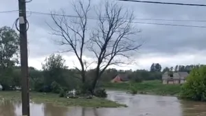 Pericol de inundații in Covasna, aproximativ 100 de persoane evacuate