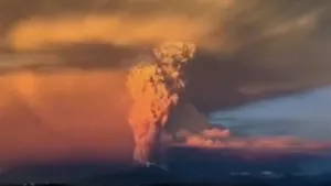 Evacuări în sudul Chile, în urma erupţiei Vulcanului Calbuco - VIDEO