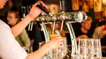 Meciul Angliei a ridicat economia Spaniei: britanicii au băut 50.000 de litri de bere doar la Benidorm