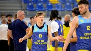 Fiul fostului mare internațional de baschet Claudiu Fometescu face pasul în prima ligă de seniori la 18 ani