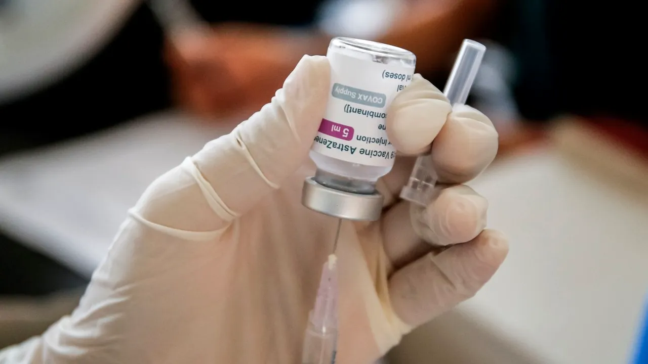 Vaccinul AstraZeneca, eficienţă între 85% şi 90% în Marea Britanie, după a doua doză - studiu