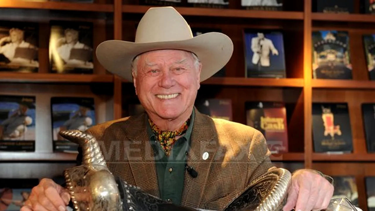 Larry Hagman, interpretul lui J.R. Ewing din serialul 