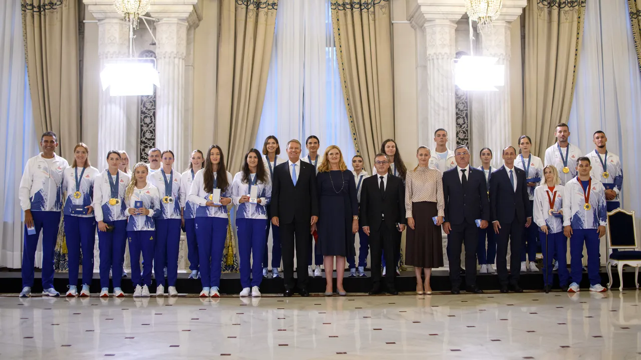 Olimpicii români au fost decoraţi de preşedintele Klaus Iohannis