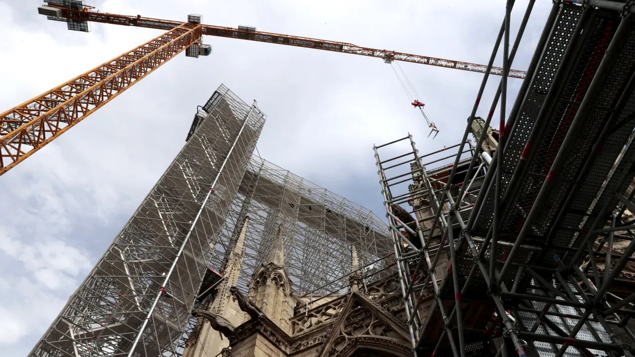 Ministrul francez al Culturii este încrezător că Notre-Dame se va redeschide înainte de Paris 2024