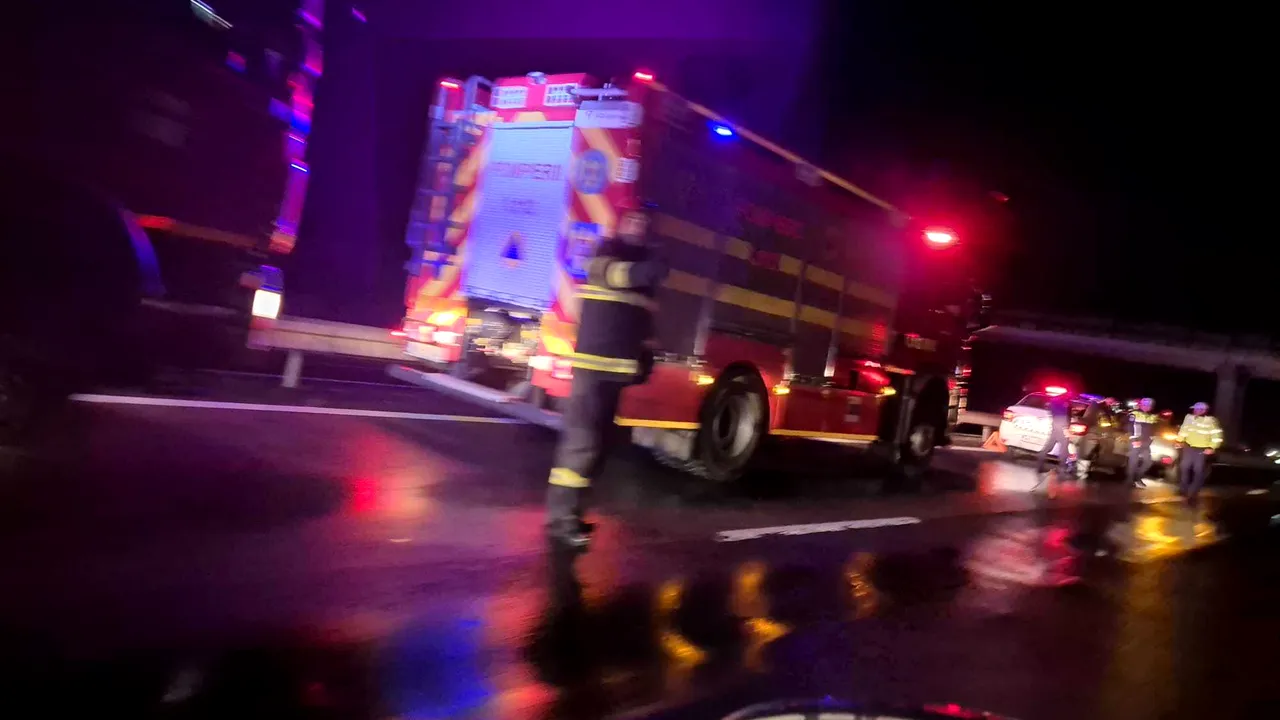 Accident rutier între trei vehicule, produs pe autostrada A1