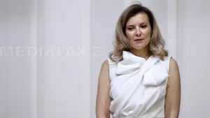 Valérie Trierweiler a părăsit spitalul. Ea a adresat mulţumiri celor care au sprijinit-o