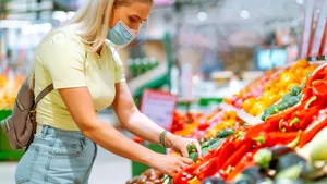 Cum evităm toxiinfecţiile alimentare vara? Canicula poate afecta calitatea mâncării