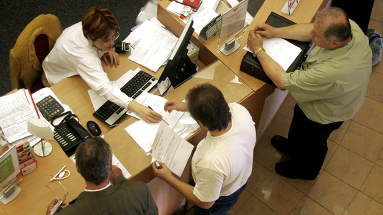 BCR reduce dobânzile la credite negarantate de nevoi personale nou acordate în lei