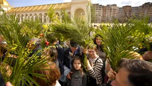 SOCIAL Florii 2026: între sărbătoarea creştină a Intrării Domnului în Ierusalim şi vechi tradiţii populare păstrate în toată ţara