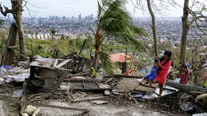 Peste 120 de morţi şi zeci de răniţi după ce furtuna tropicală Trami a lovit Filipine