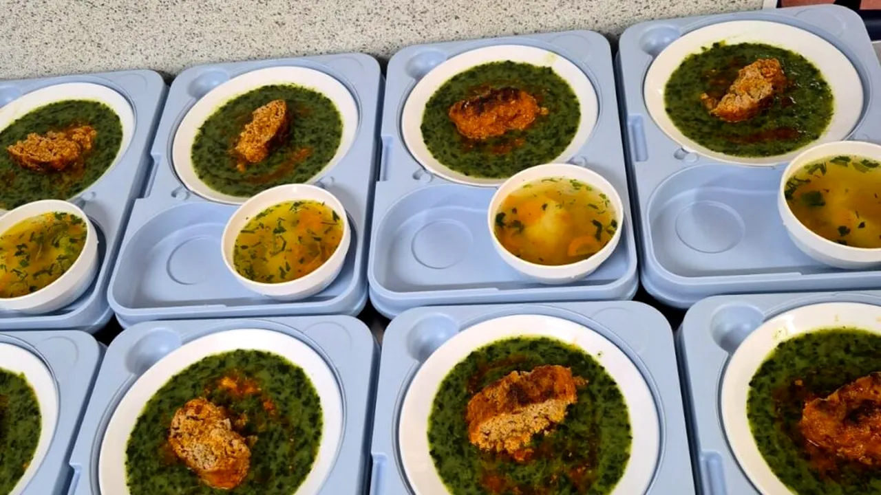 Cum arată un meniu de Paște întocmit de dieteticieni. A fost servit bolnavilor dintr-un spital din Sibiu