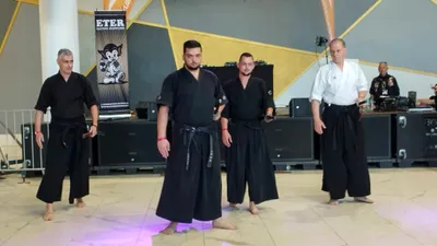 VIDEO Kenjutsu, un stil de viață. Demonstrație de arte marțiale de sabie, la Timișoara