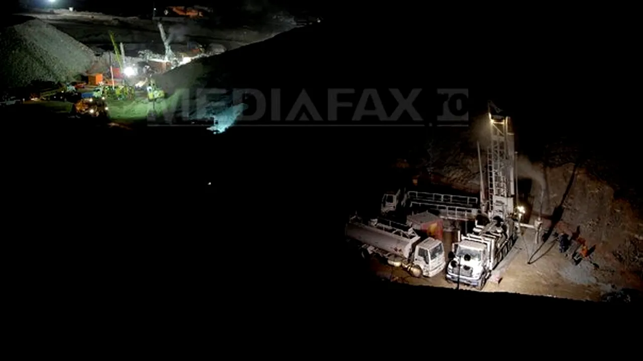 33 de mineri, găsiţi teferi după 17 zile de captivitate într-o mină din Chile - VIDEO