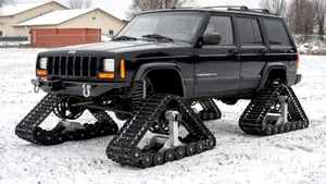 Un Jeep Cherokee 2021 a fost transformat într-un snowmobil cu cinci locuri

