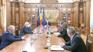 Secţiile ATI din trei mari spitale din ţară au luat foc, fără ca nimeni să fie responsabil. De ce dezastrul din spitalele româneşti este patronat direct de preşedintele Klaus Iohannis