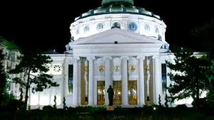 Sicriul lui Adrian Păunescu nu poate fi depus la Ateneu pentru că sunt concerte programate