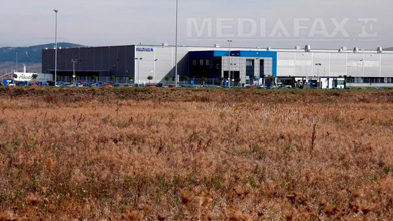 Foşti angajaţi ai Nokia de la Jucu, la coadă pentru a se angaja la italienii de la DeLonghi