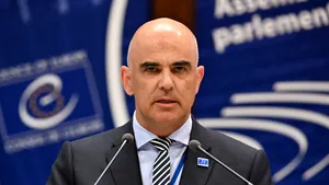 Politicile de migrație: Consiliul Europei refuză să slăbească Convenția privind drepturile omului