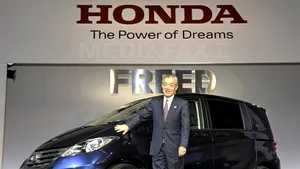 Honda recheamă pentru reparaţii 700.000 de automobile, din cauza unei piese defecte la motor