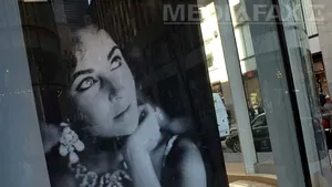 Rochiile haute-couture ale actriţei Elizabeth Taylor, vândute cu 2,6 milioane de dolari - FOTO