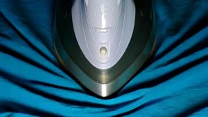 (P) Cumpărarea unui fier de călcat: tot ce trebuie să ştii