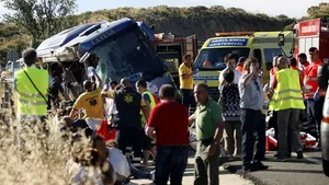 ACCIDENTUL de autocar din Spania: O româncă s-ar afla printre persoanele rănite