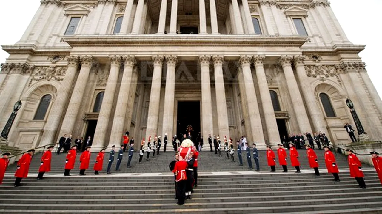 GALERIE FOTO - Funeraliile fostului premier britanic Margaret Thatcher în IMAGINI
