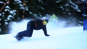 Reduceri de Mărţişor, în acest weekend, pe pârtiile din Sinaia, Buşteni şi Predeal. Condiţii excelente de schiat, după valul de ninsori