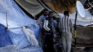 Rebelii acuză NATO că lasă să moară populaţia din Misrata