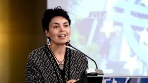 Filote, CE: Suntem mai puţin optimişti decât Guvernul privind capacitatea de colectare a taxelor. România nu-şi permite să aibă costuri scăzute ale forţei de muncă